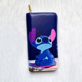 Stitch Wallet looks at the sky